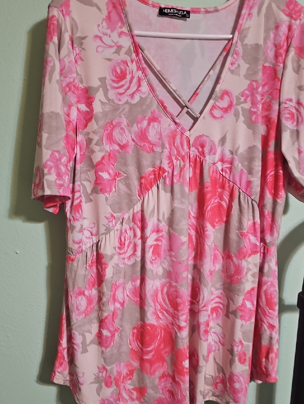 HEIMISH USA Light Pink Floral V-Neck Top